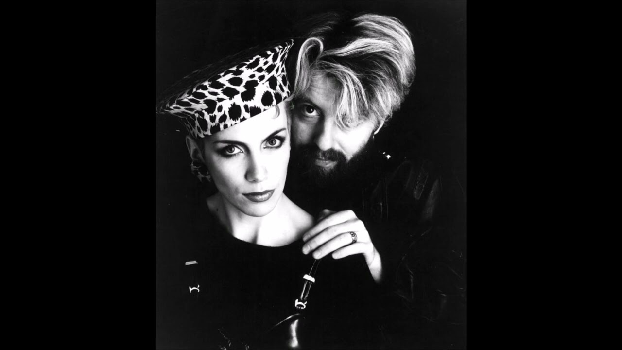 EURYTHMICS - Love Is A Stranger (Extended Mix) - YouTube