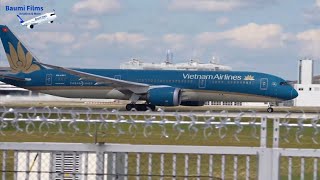 Munich Airport Runway 08R Vietnam Airlines 787-9 happy take off - 23.08.2026