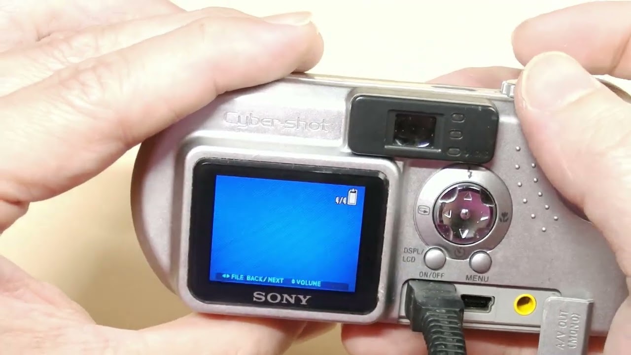 🧱 **SONY Cyber-shot DSC-P9 | 400 萬像素 CCD** 🥈 - YouTube