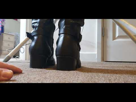 asmr candid heel crush