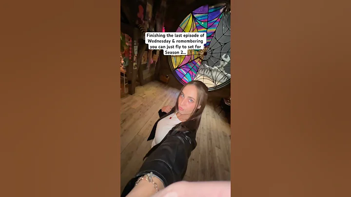 Flying to WEDNESDAY Season 2 set🥹 #jennaortega #wednesdayseason2 #wednesdaynetflix #timburton