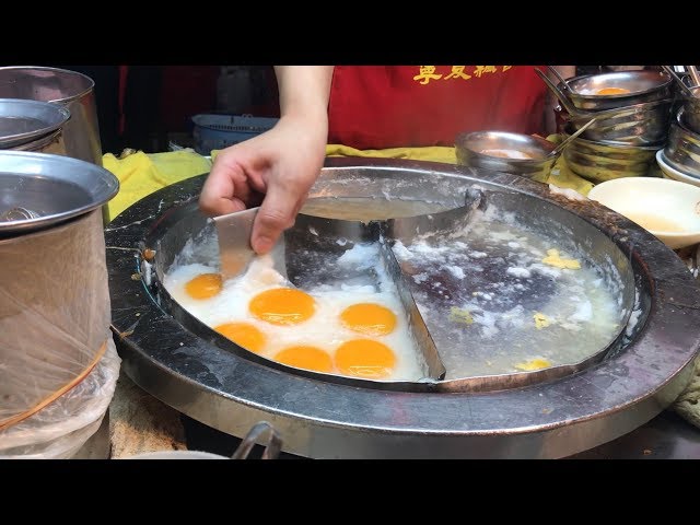 蛋黃蝦仁湯 - 台灣街頭美食 / Egg and Shrimp Soup - Taiwanese Street Food