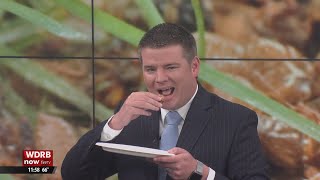 WDRB anchor Chris Sutter eats a cicada!