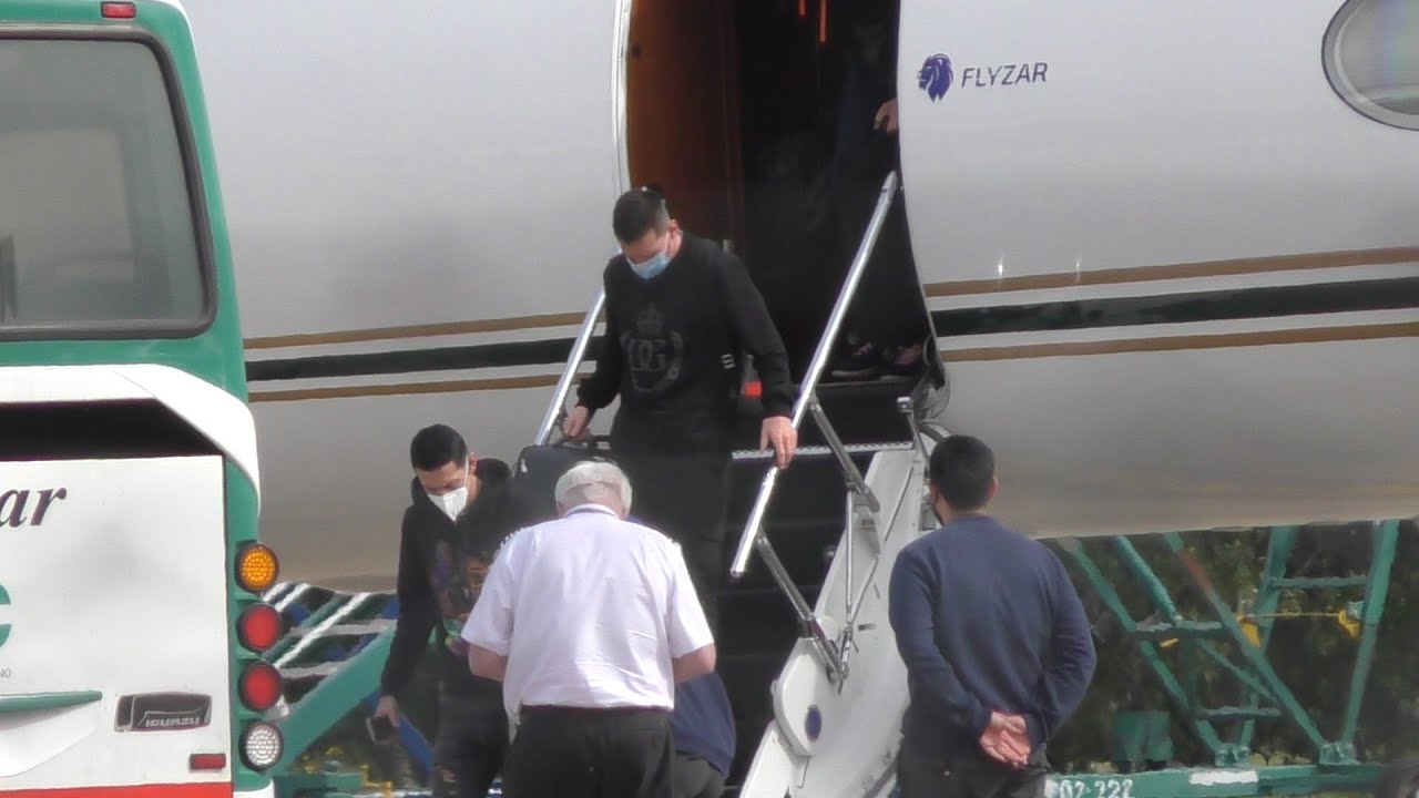 Así fue la llegada de Messi, Di María y Paredes al Aeropuerto de Ezeiza