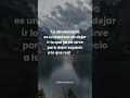 "La abundancia es un proceso de dejar ir lo que ya no sirve para dejar espacio a lo que realmente im