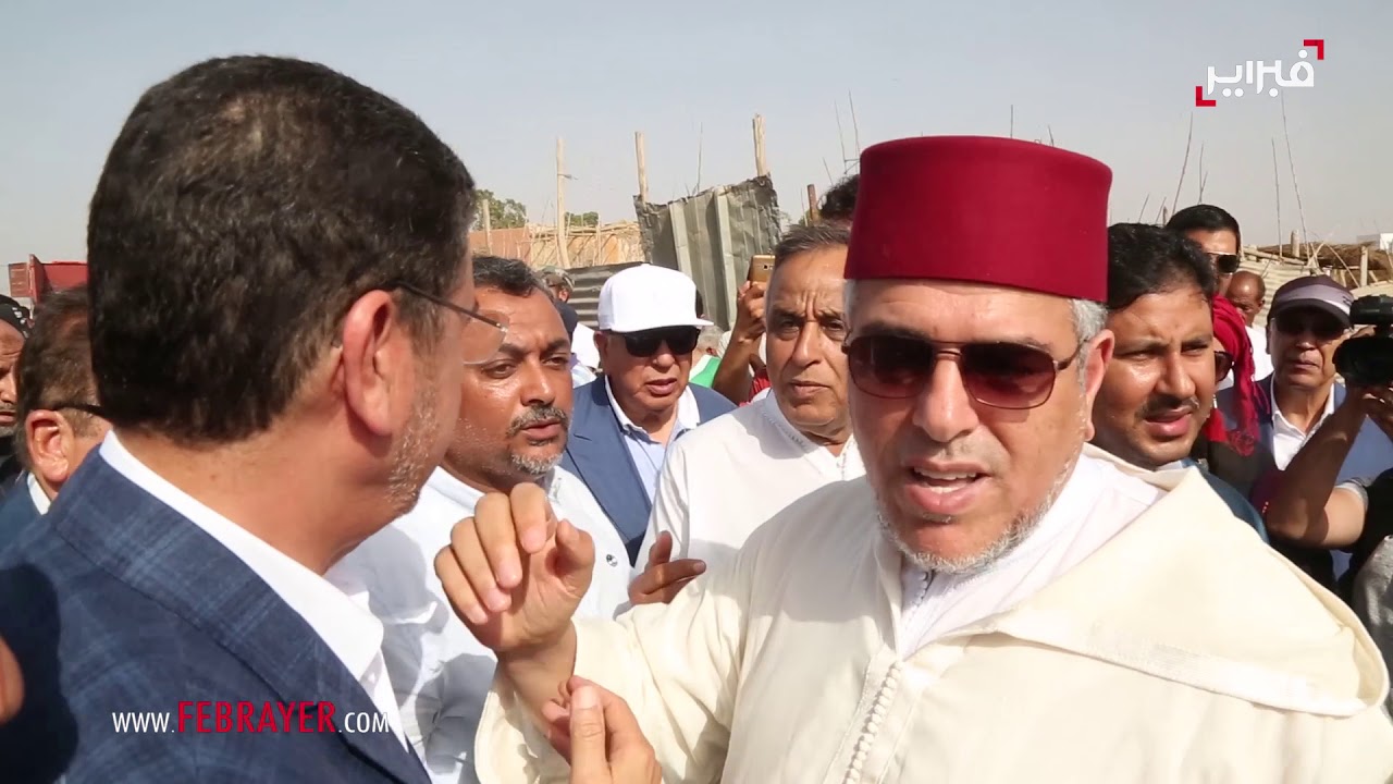 فبراير تيفي | بنكيران و وزراء و رئيس النيابة العامة يشيعون والدة مصطفى الرميد