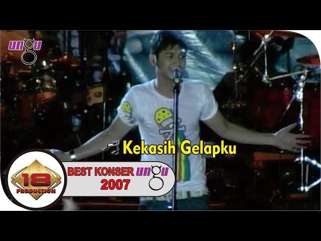 Live konser Ungu - Kekasih Gelapku  @Surabaya 18 Oktober 2007 class=