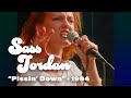 Capture de la vidéo Sass Jordan (W/Taylor Hawkins & Stevie Salas) • “Pissin’ Down” • 1994 [Ritys Archive]