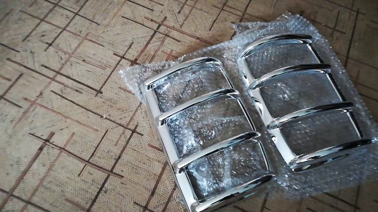 Фонарь задний уаз пикап