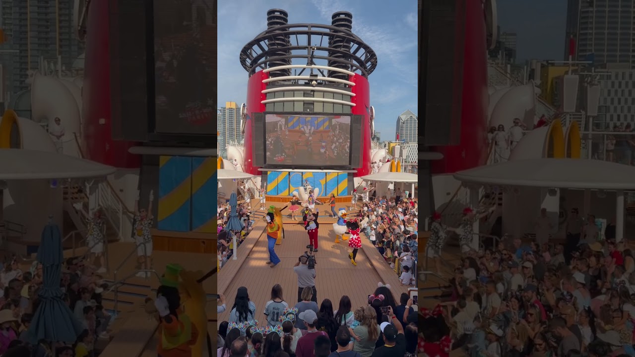 Disney Wonder - Mickey's Sail-A-Wave Party!