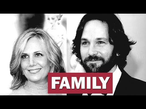 Video: Paul Rudd Nettowaarde: Wiki, Getroud, Familie, Trou, Salaris, Broers en susters