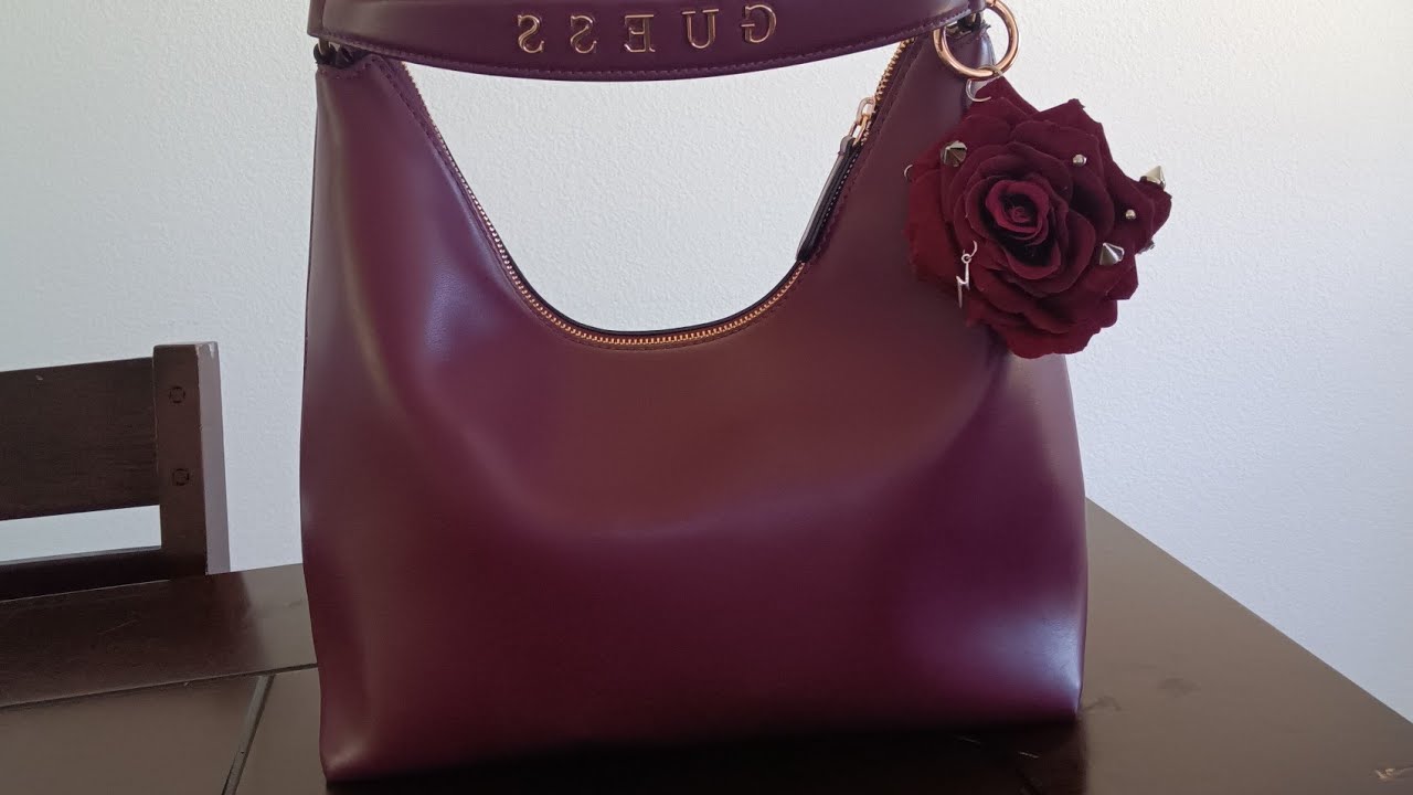 Что в моей сумке GUESS 🌹🌹