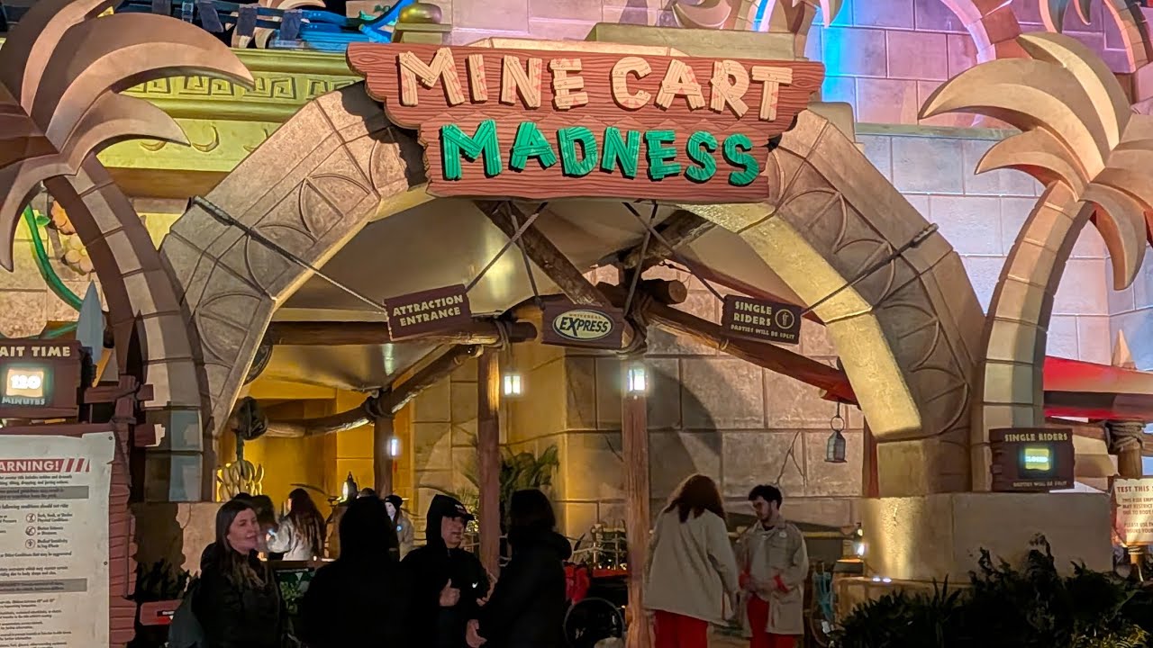 Mine Cart Madness Ride, Donkey Kong country and Super Nintendo World! Epic Universe tour! 