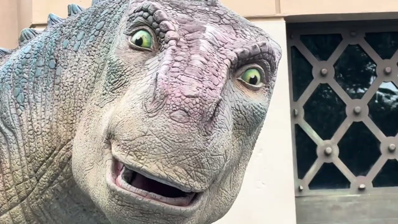 Last ride on Dinosaur at Disney’s Animal Kingdom 😭