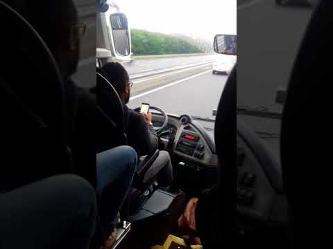 Chauffeur de bus Flixbus totalement inconscient