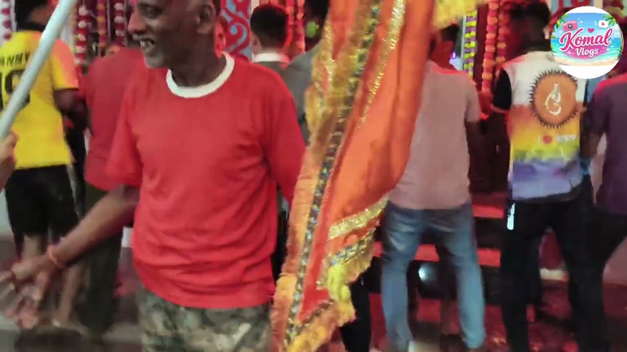 गावात पारंपरिक होळी पूजन करण्यात आले.गावातील सर्व ग्रामस्थ मोठ्या संख्येने उपस्थित होते.