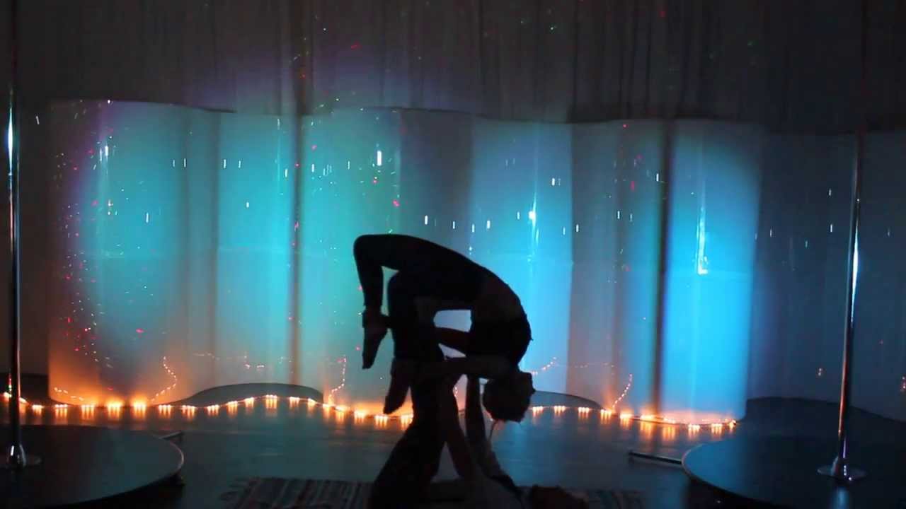 Acro yoga performance - Tara and Perry