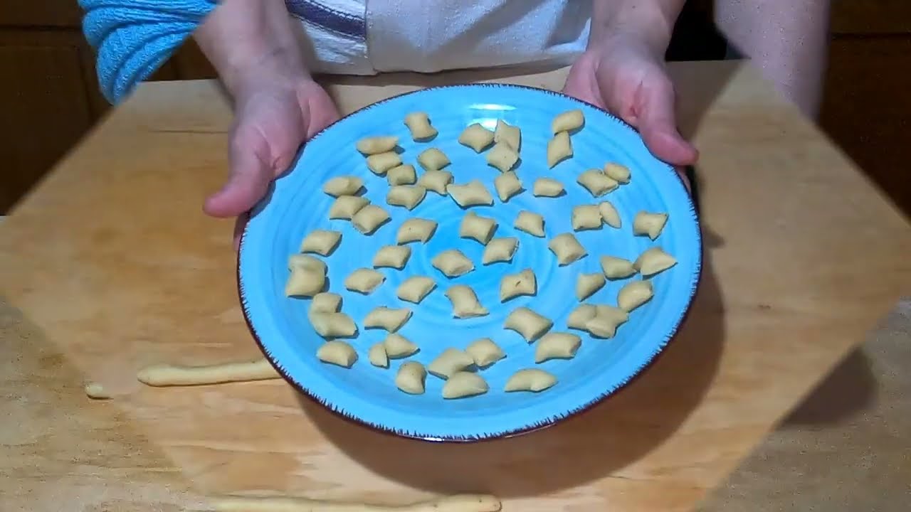 PIGNOLATA  SICILIANA il dolce di CARNEVALE-pignolo-zucchero atturrato-pignoccata-morbida dentro🥳🥳