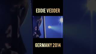 Pearl Jam Eddie Vedder climbs GERMANY rig part 5 #pearljam #eddievedder
