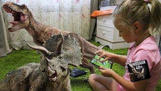 Dinosaur 4D+ Cards | Обучающие карточки с динозаврами для детей | Dinosaur Augmented Reality Cards screenshot 1