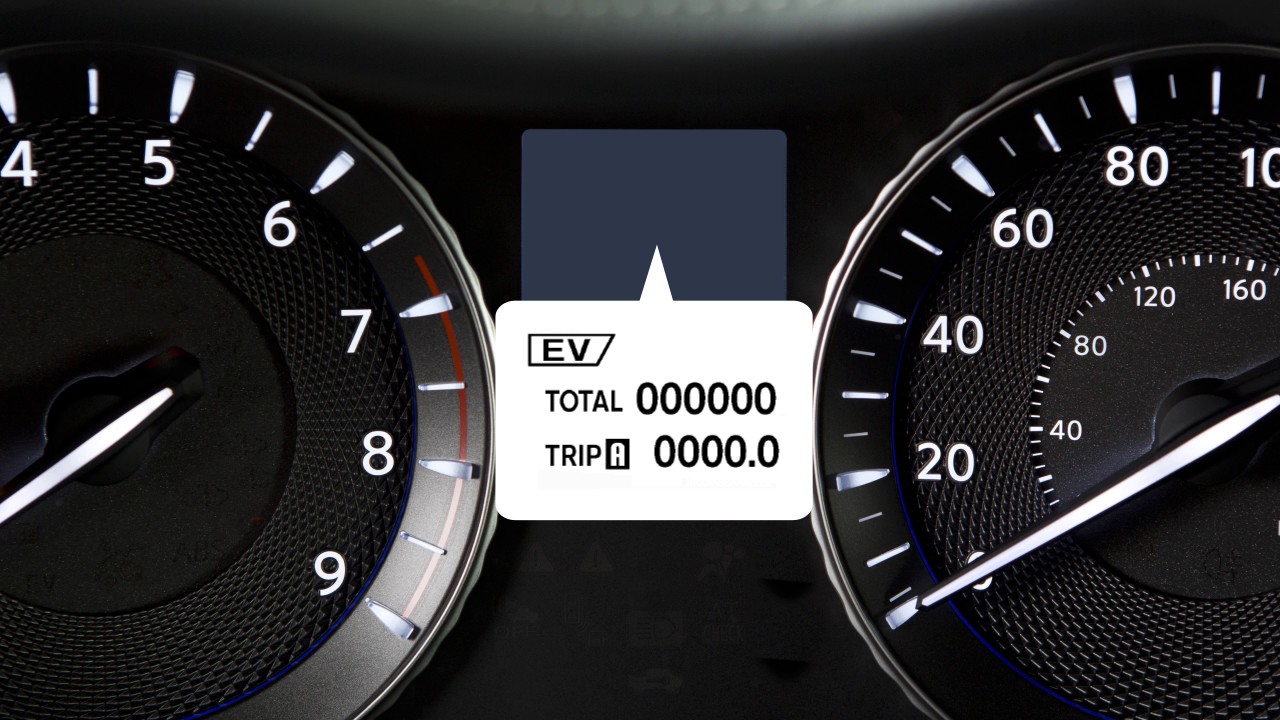 electronics 2017 INFINITI Q70 HEV - Vehicle Information Display