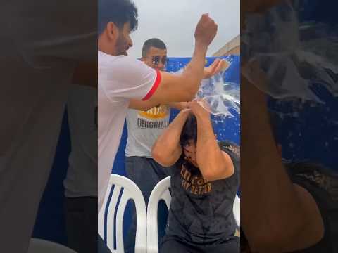 شجار بين اساتذة اللغات