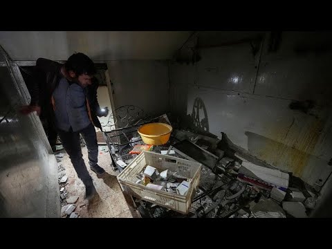 سوری هایی که ناپدید شده بودند از زندان های اسد بیرون می آیند از سلول های زیرزمینی صیدنایا چه خب