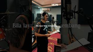 Bila Layar Telah Berkembang Pantang Untuk Berbalik Pulang