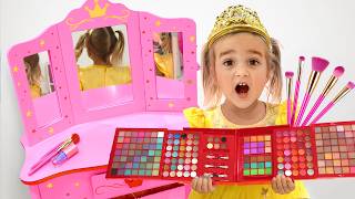 Alice Kıyafet Değiştiriyor Ve Amcasından Makyaj Malzemesi Istiyor