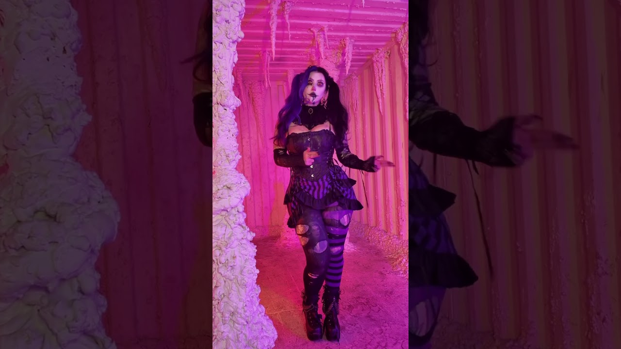 HAPPY HALLOWEEEEEEN! Have a spooktacular day🎃🦇