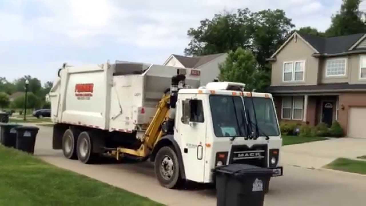 Premier Truck Rentals Mack LEU Heil DuraPack Python