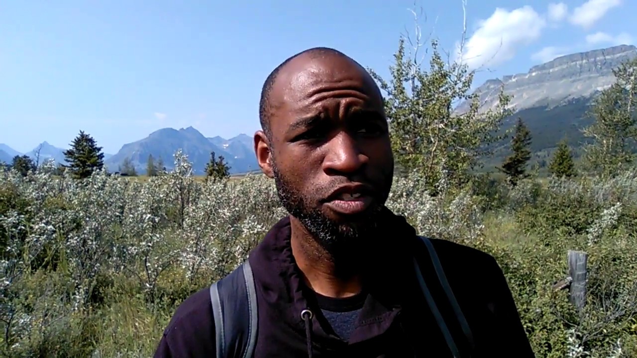 What To BRING With YOU To Your SEASONAL JOB - YouTube
