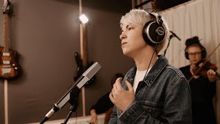 Six Feet Under - Billie Eilish | sparks acoustic cover feat. Patricia Neuman