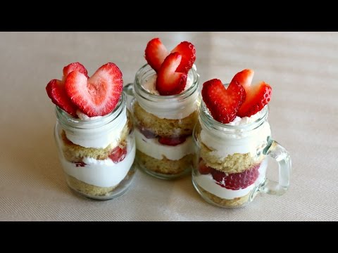 how-to-make-mason-jar-strawberry-shortcakes