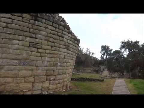 Vidéo: L'ancienne Forteresse De Cuelap Au Pérou - Vue Alternative