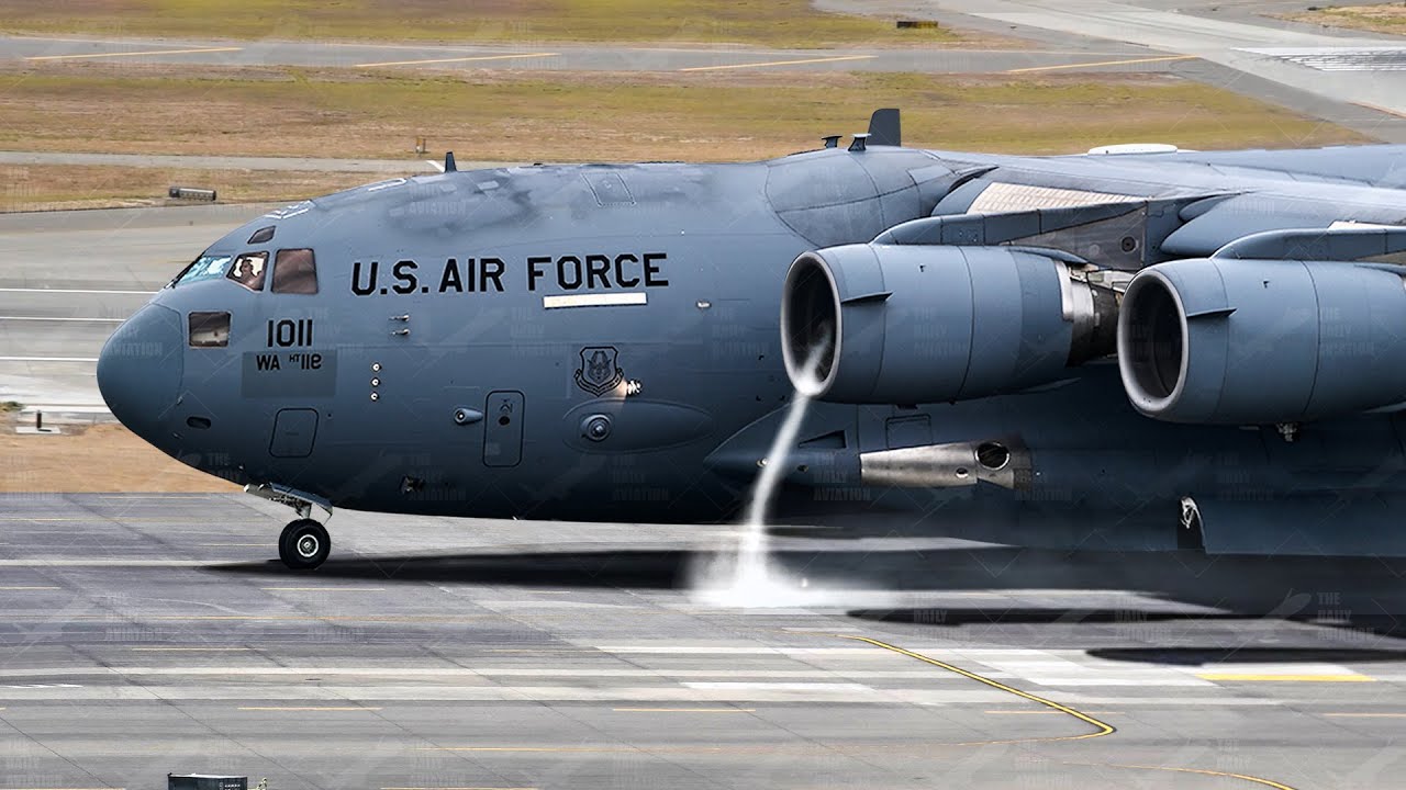 ⁣The US C-17 Reverse Thrust is So Powerful it Creates Mini Tornado