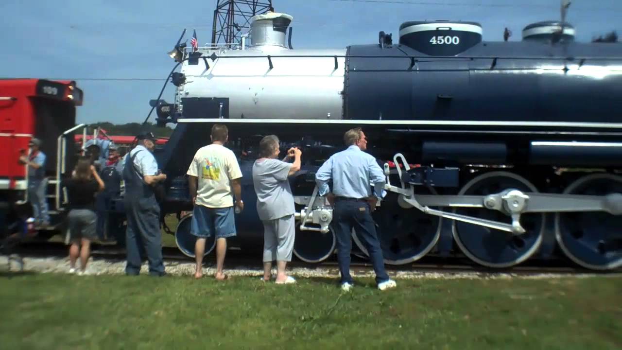 Train arrives at Route 66 Station in Tulsa YouTube