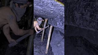 Black gold mining ⛏️ #blackdiamond #gemstones #coalmining #treasuresearch