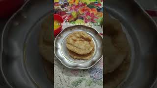 My toxic trait is thinking 1 luchi is enough🤗 #food #foodie #bengalifood #bengali #ytshorts #viral
