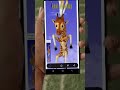 Handmodel and giraffe for fun commercial
