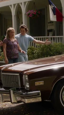 There's nothing more grown up than buying a station wagon. #youngsheldon #shorts