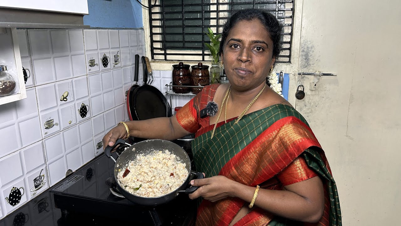 உதிரி உதிரியாக Soft ஆன அரிசி உப்புமா இப்படி செய்து பாருங்க - Rice Upma Tiffin Recipe In Tamil !!