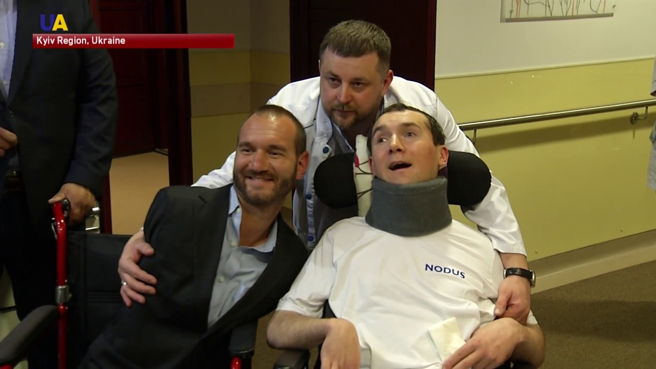Motivational Speaker Nick Vujicic Visits Wounded Ukrainian Soldiers ...