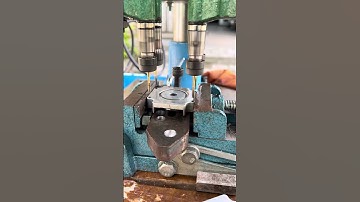 Máy ta rô tự động SB-4516 và đầu ta rô 4 mũi