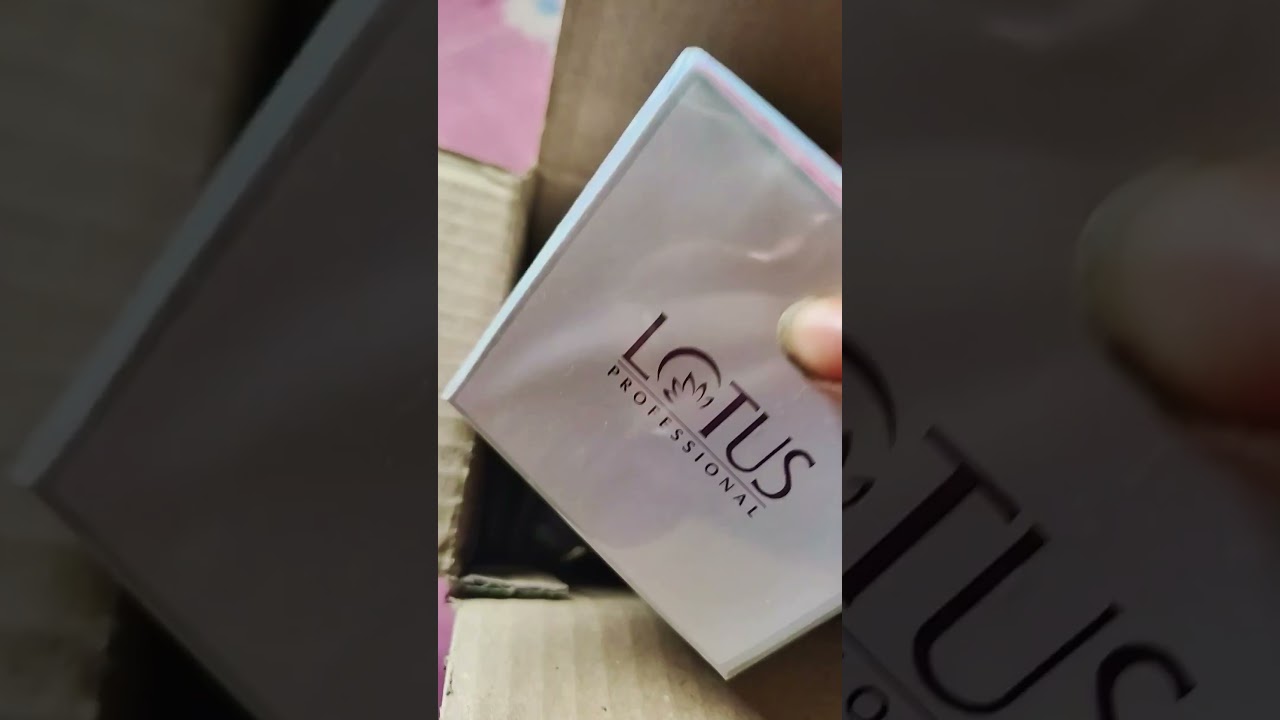 Lotus professional whitening & brightening cream spf 25 pa+++