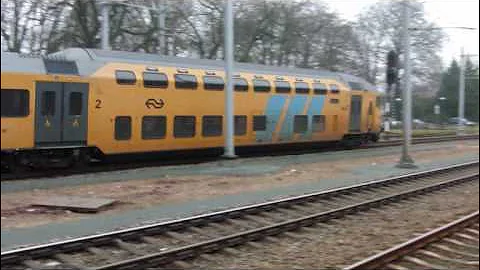 Treinen in Noord Holland-zuid en Utrecht Noord..wmv