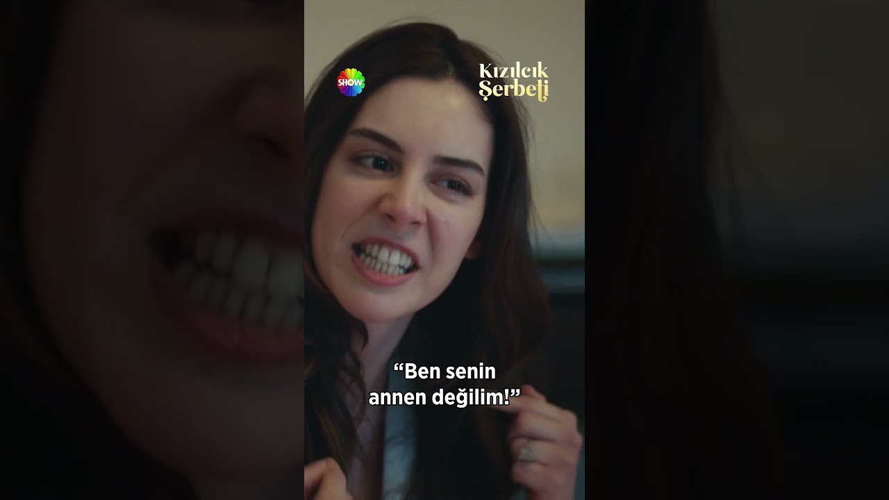 Emir, Çimen'in gönlünü almaya çalışıyor! #KızılcıkŞerbeti #shorts poster