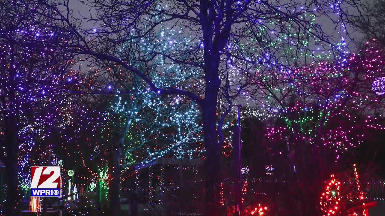 The Rhode Show Holiday Lights Spectacular will return to Roger Williams Park Zoo 10/29/21