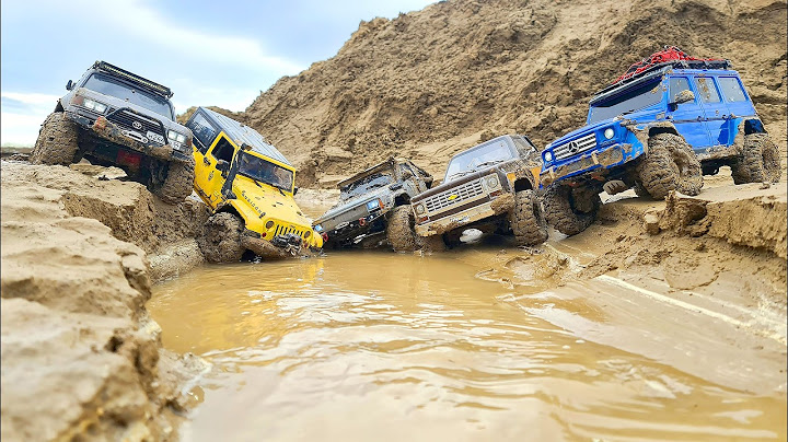 RC CARS Stuck In MUD – Rescue Winch