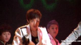 U-KISS FANCAM LOTTEWORLD 100403-1